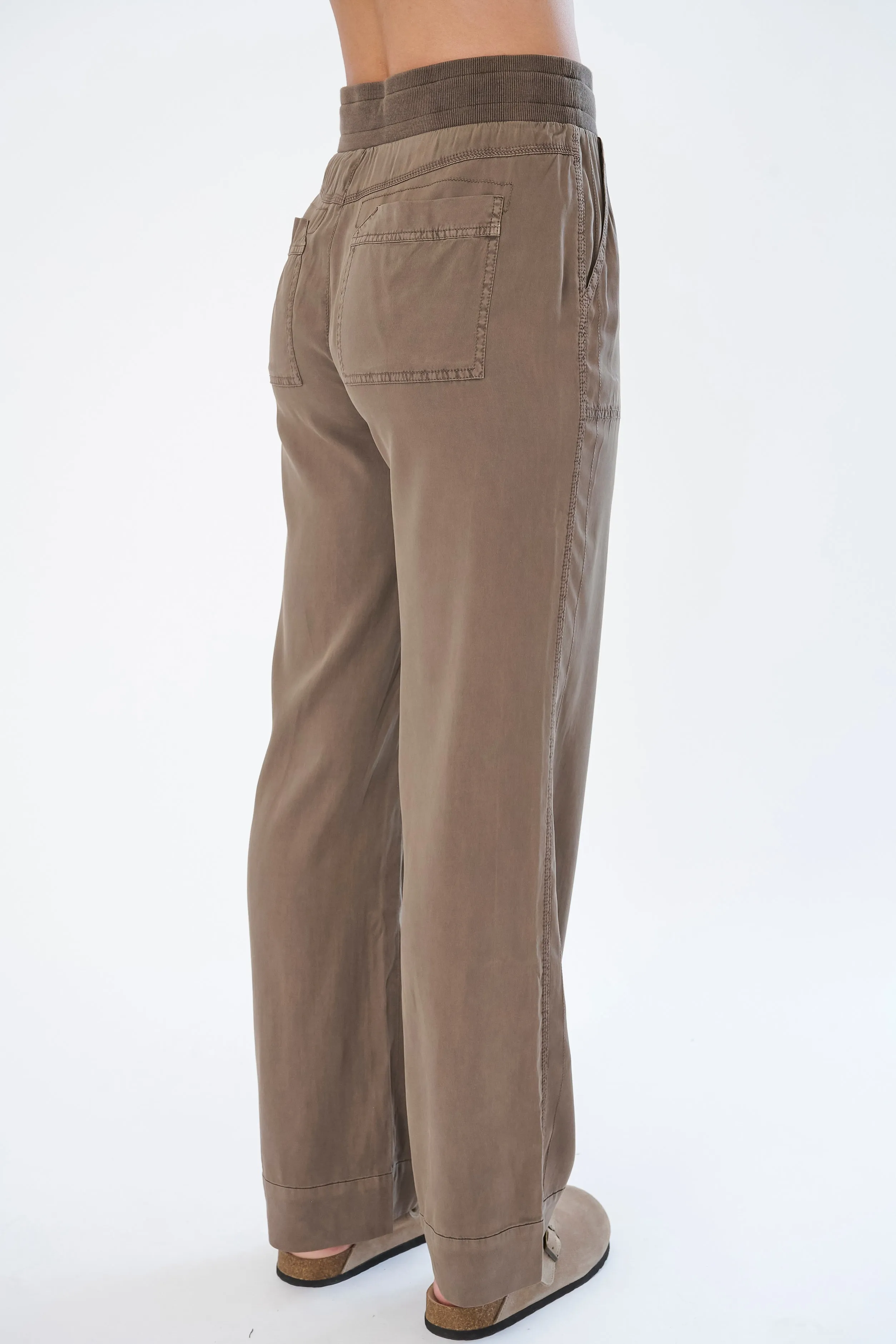 Havana Stretch Cupro Pull-On Pant