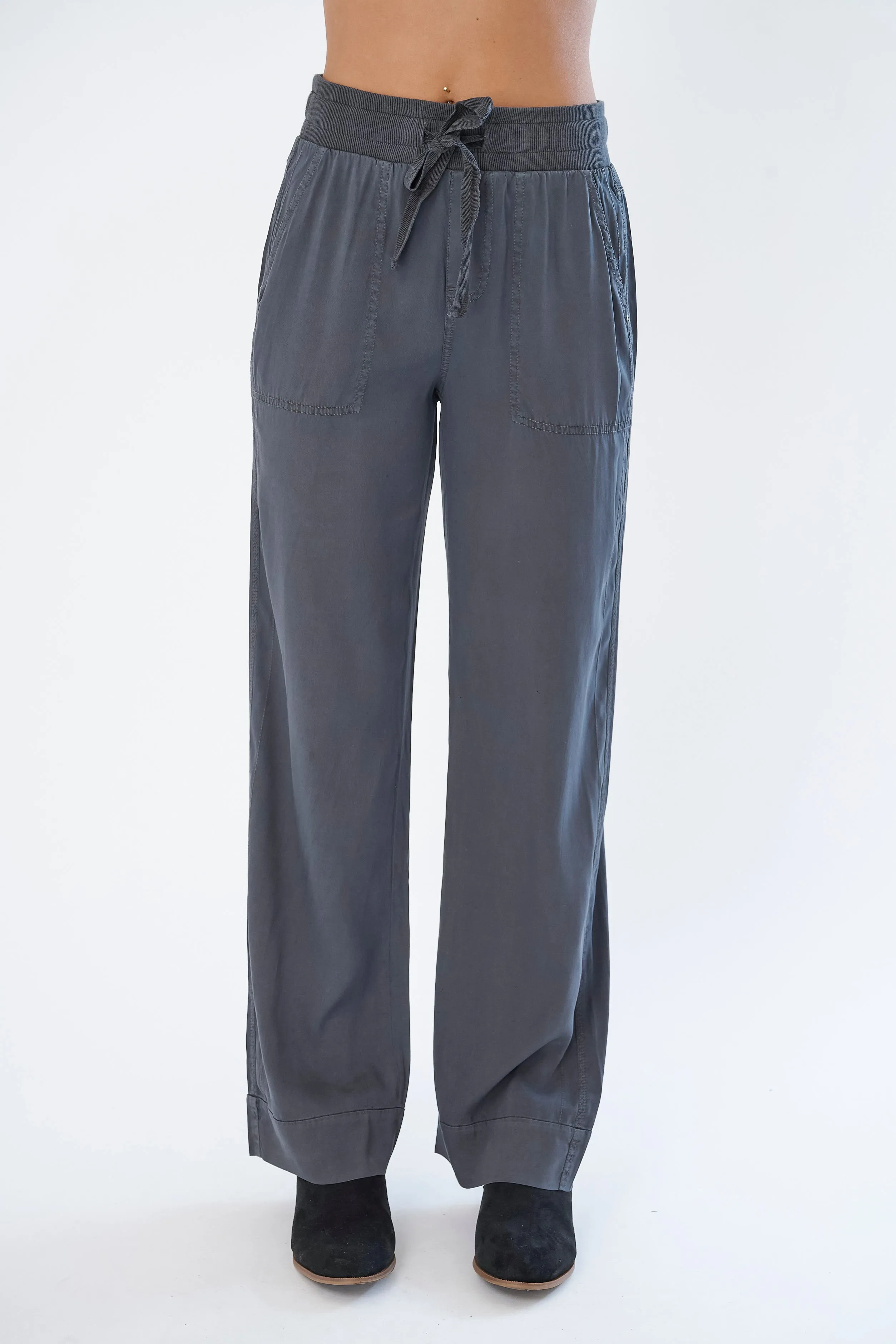 Havana Stretch Cupro Pull-On Pant