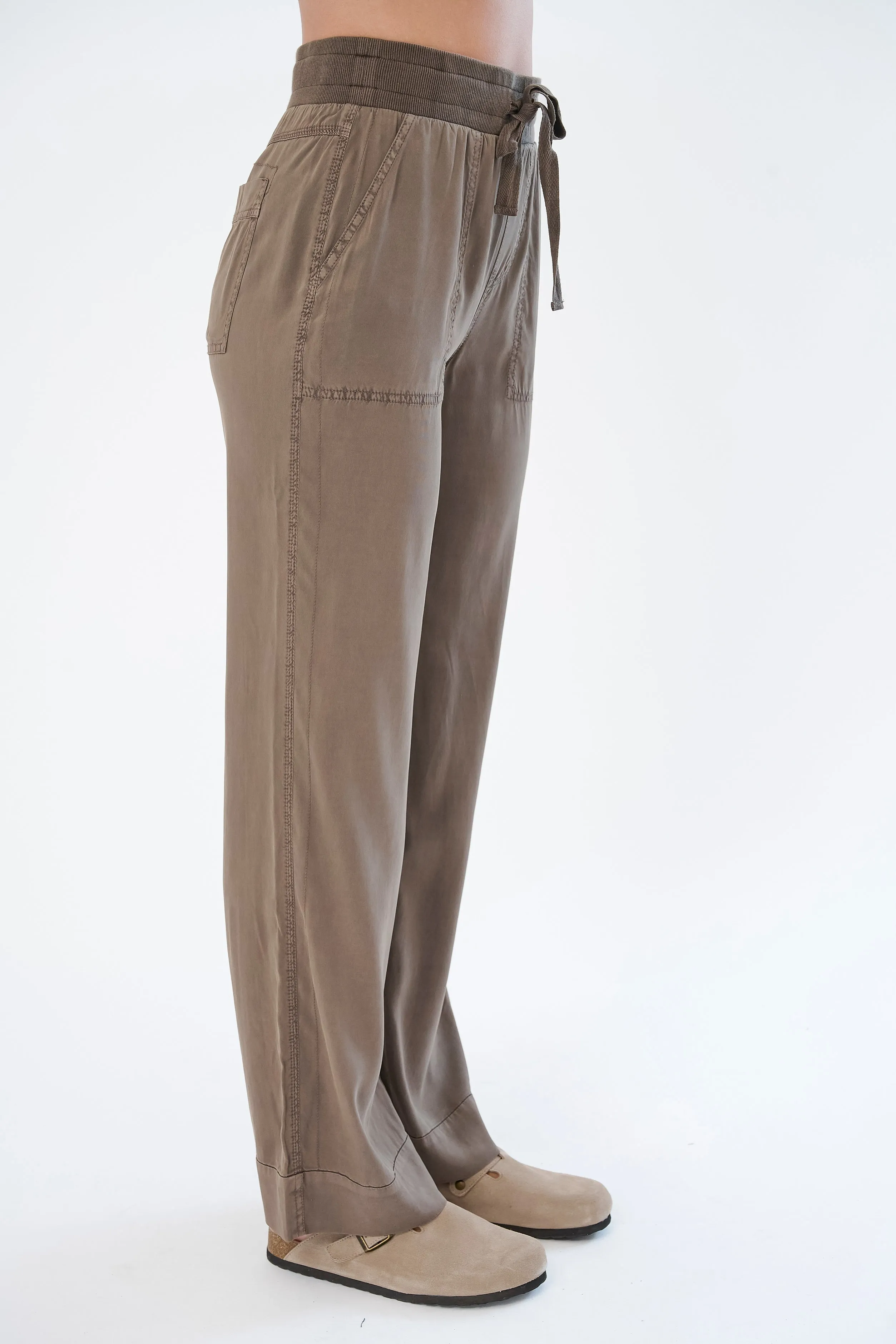 Havana Stretch Cupro Pull-On Pant