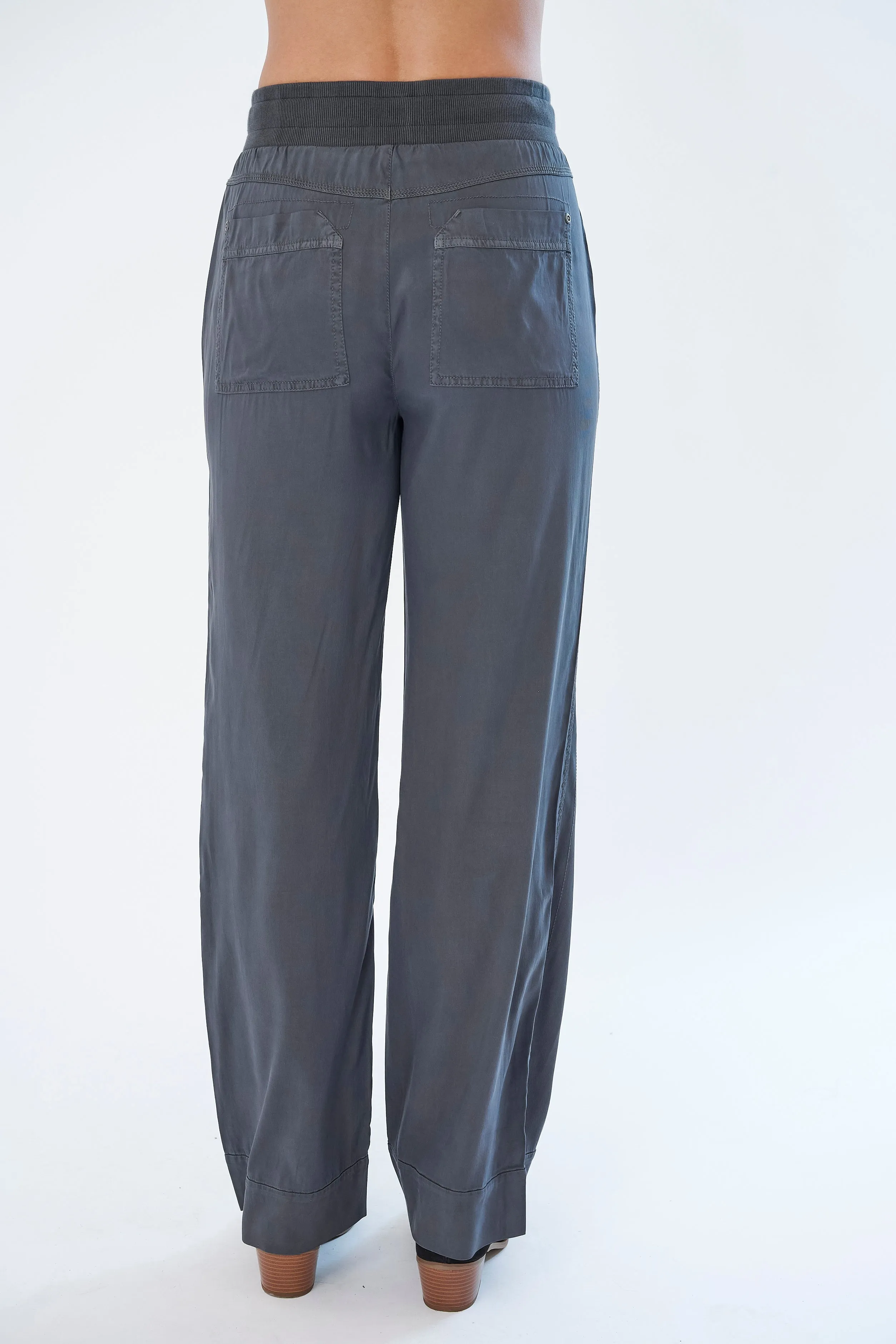 Havana Stretch Cupro Pull-On Pant