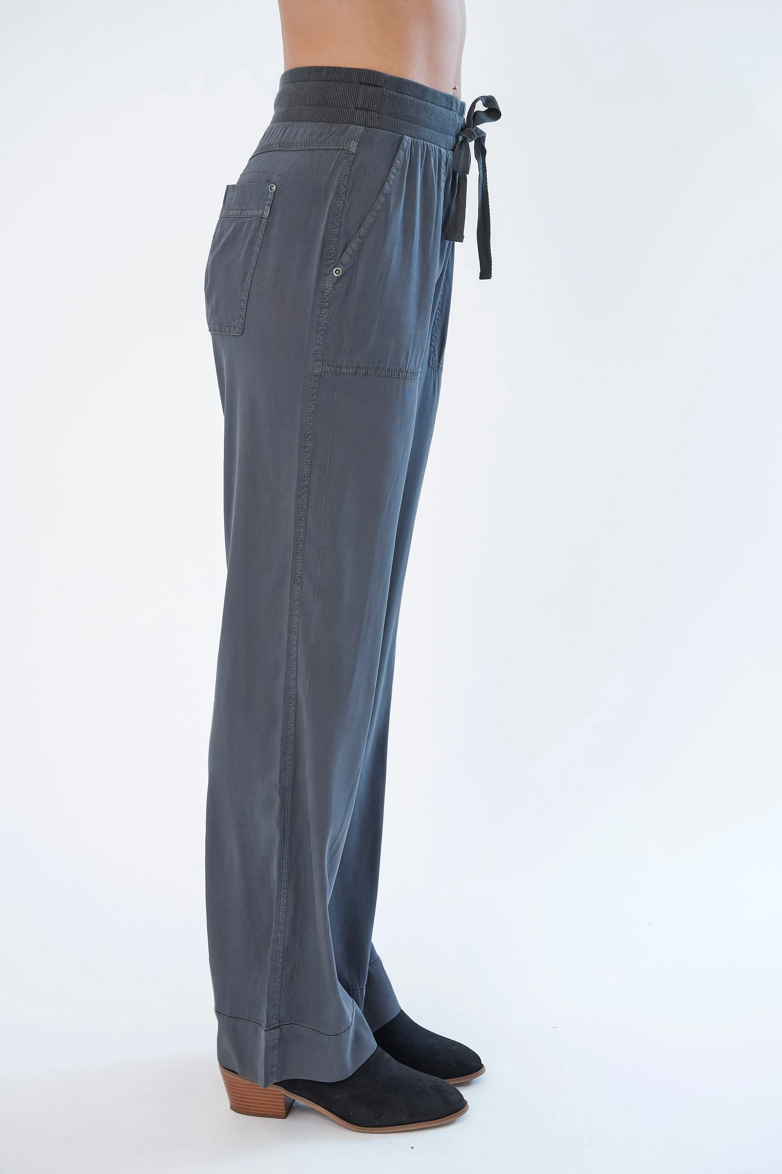 Havana Stretch Cupro Pull-On Pant